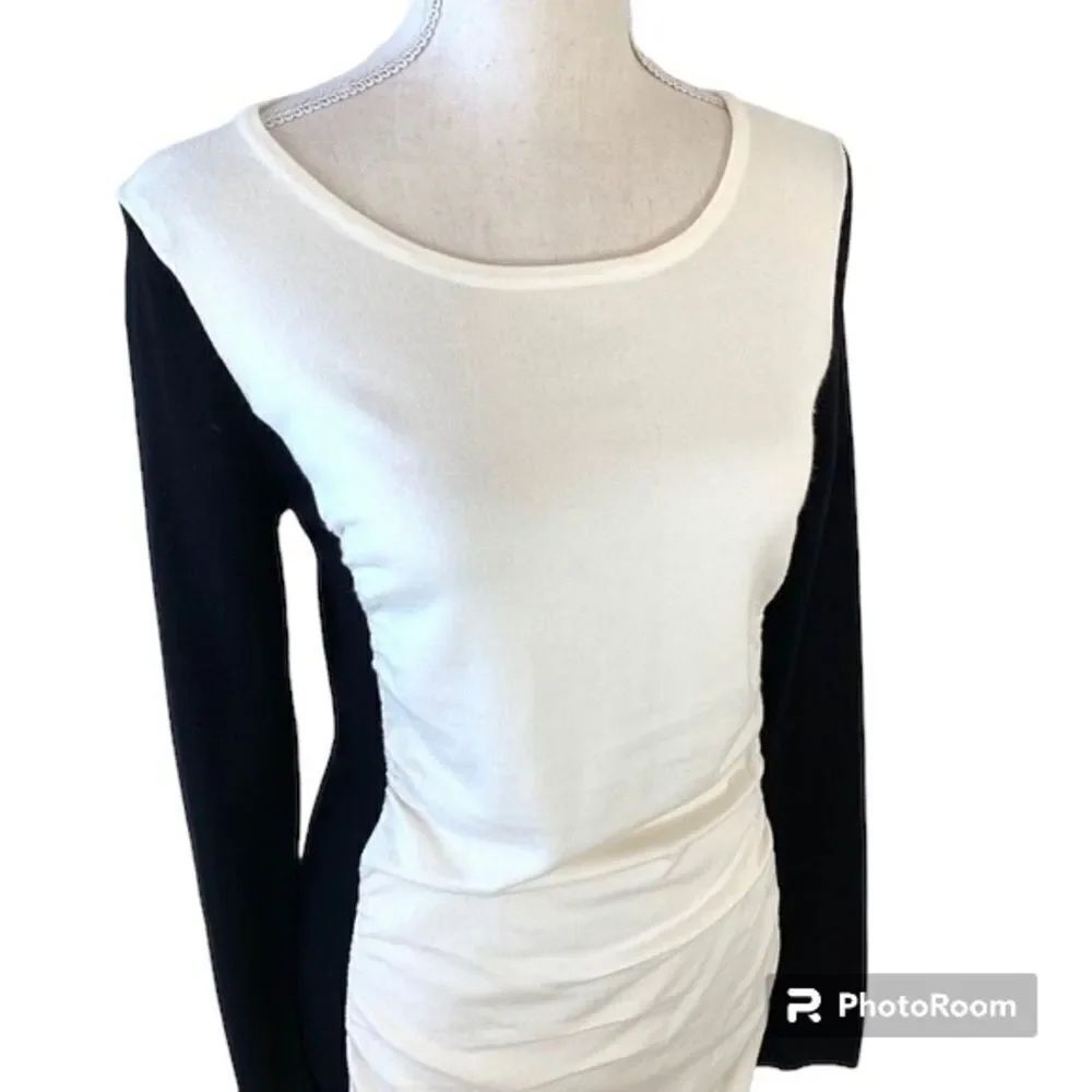 ✨HP✨Color Block Ruched Sweater Dress✨ - Picture 6 of 8